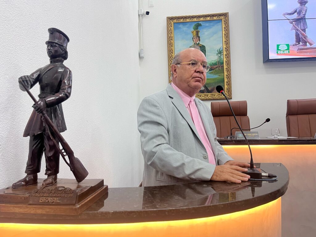 Líder de Zé Ronaldo critica ocupação de prédio do INSS e alega uso político para mobilização em Feira